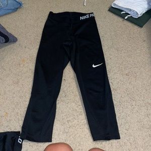 Womens Nike Pro cropped black leggings